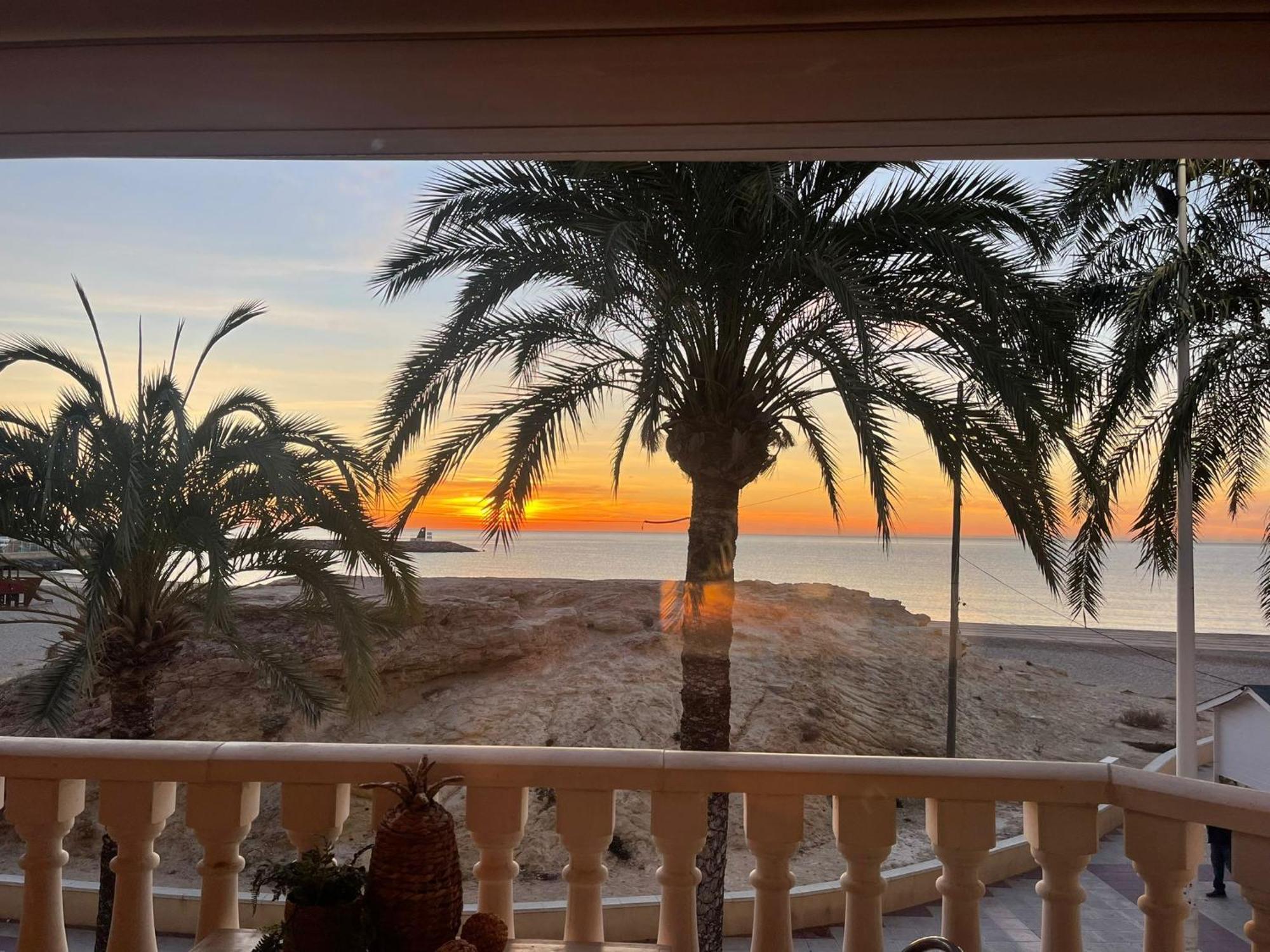 Modern Apartment Directly On The Beach With Wifi And Air Conditioning El Campello Exterior photo